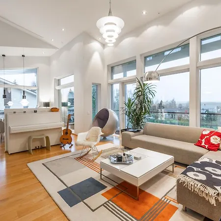 Villa Luxury In *